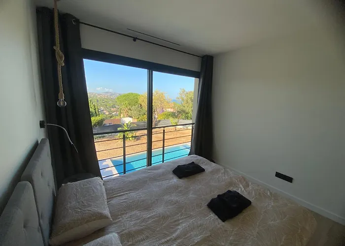 De La Nartelle Maison Vue Сент-Максім