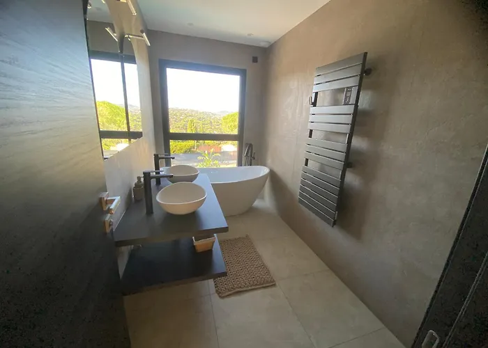 De La Nartelle Maison Vue 别墅 圣马克西姆