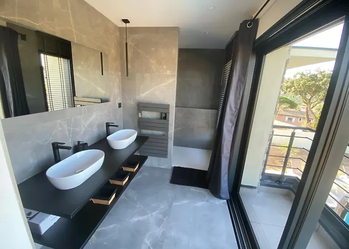 De La Nartelle Maison Vue Villa *