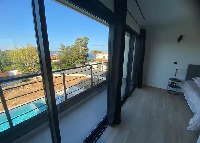 De La Nartelle Maison Vue Villa *